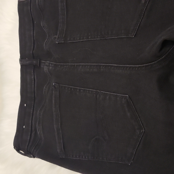 American Eagle Distressed Jeans - Picture 9 of 10